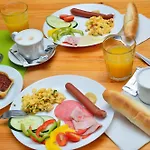 Na Vrsku 게스트하우스 Branná